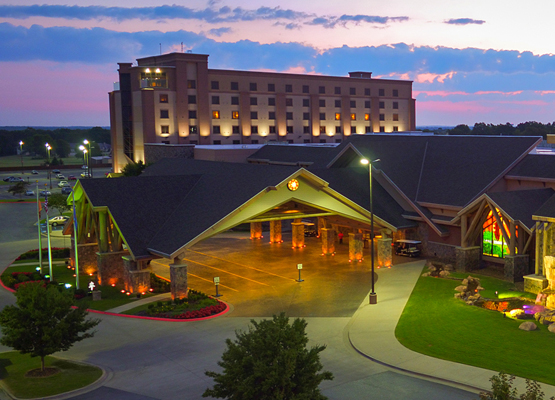 hotels near cherokee casino siloam springs